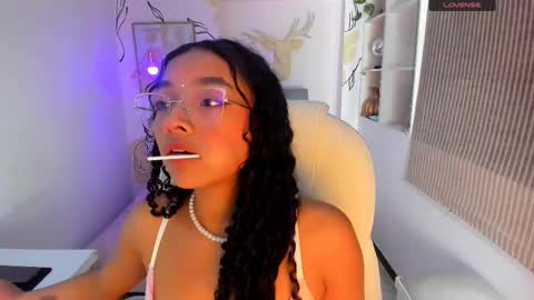 aurora_blis online show from October 12, 2:27 pm