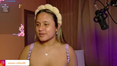 aurora_collins08 online show from February 21, 3:21 pm