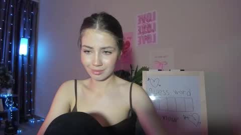 Snapshot of aurora_glow_211 chatting on March 16, 7:40 pm aurora_glow_211 online show from March 16, 7:40 pm