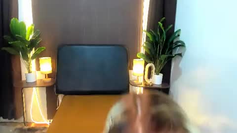 Kate online show from December 19, 10:22 am