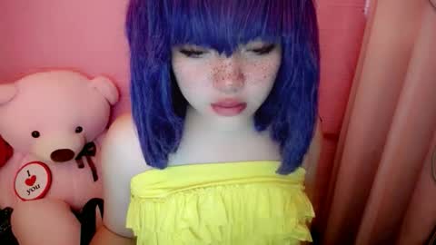 cute online show from June 8, 1:28 am