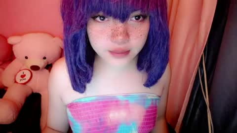 cute online show from July 25, 9:45 pm
