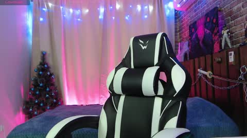 AURORA NATSUKI online show from December 12, 11:07 am