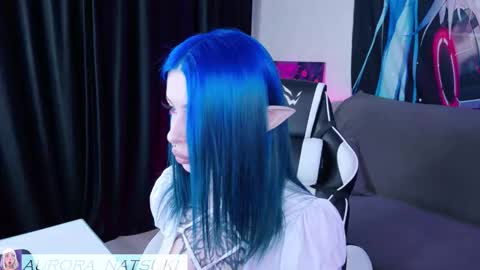 AURORA NATSUKI online show from October 17, 7:27 pm