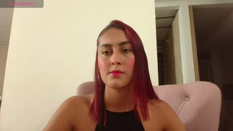 Snapshot of aurora_petit_ chatting on June 8, 3:07 am aurora petit online show from June 8, 3:07 am