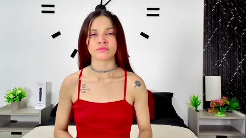 Snapshot of aurora_petitee chatting on March 27, 12:27 pm Aurora online show from March 27, 12:27 pm