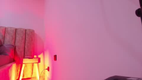 auroraa_miller online show from November 12, 11:54 am