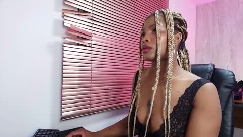 Ariana online show from October 12, 3:49 am