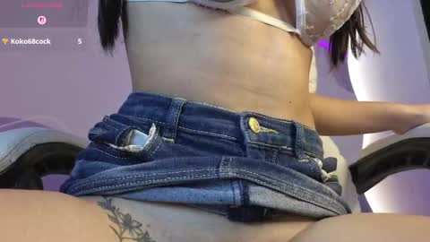 auroracute2 online show from December 16, 1:27 pm