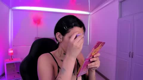 Aurora Diaz online show from November 13, 7:35 pm