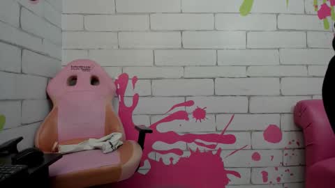 Snapshot of auroragracce chatting on March 17, 2:38 am AuroraGracce online show from March 17, 2:38 am