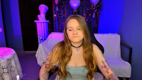 Aurora online show from February 18, 5:09 pm