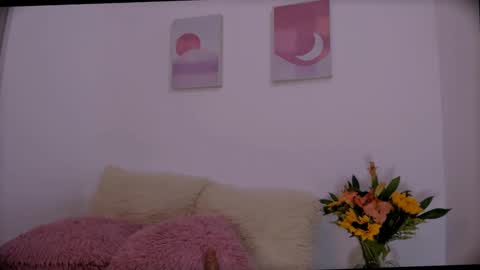 Aurora Ponce online show from September 25, 12:25 am