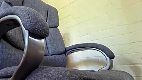 Snapshot of aussie_dadbod10 chatting on February 10, 1:53 am aussie_dadbod10 online show from February 10, 1:53 am