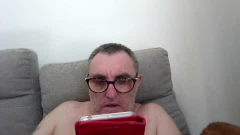 aussie_ozzie online show from August 5, 2:47 am