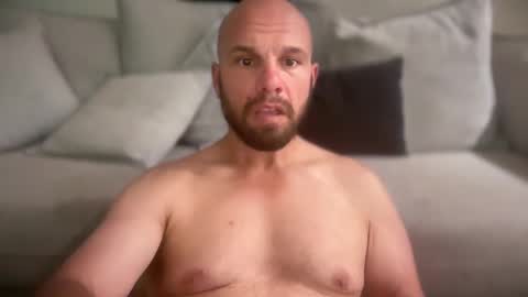 Snapshot of aussieboycal chatting on March 6, 12:34 pm aussieboycal online show from March 6, 12:34 pm