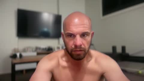 Snapshot of aussieboycal chatting on March 28, 11:10 am aussieboycal online show from March 28, 11:10 am