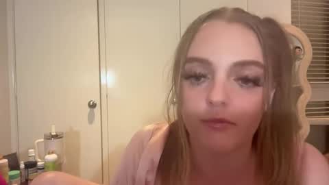 aussiecouple101798558 online show from October 30, 4:25 am