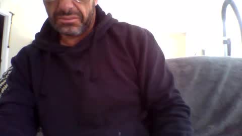 Snapshot of aussieguy59660 chatting on October 12, 12:09 am aussieguy59660 online show from October 12, 12:09 am