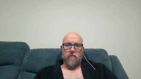 aussieguy73 online show from October 25, 12:23 pm