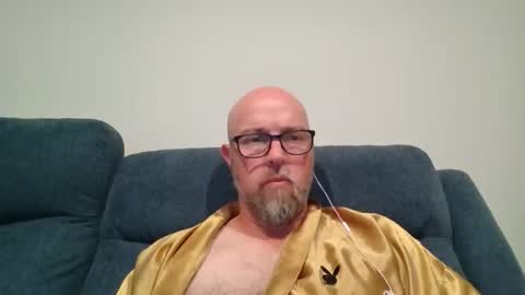 aussieguy73 online show from November 15, 12:34 pm