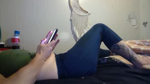 Milf4u online show from December 5, 8:22 am