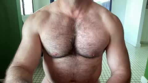 Snapshot of aussiemuscledad chatting on January 6, 4:49 am AussieMuscleDad online show from January 6, 4:49 am