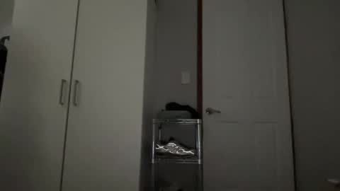 aussietwunkboy online show from February 5, 4:59 am