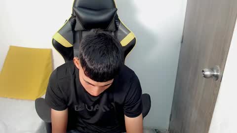 Snapshot of austin_col_ chatting on September 14, 8:19 pm AUSTIN online show from September 14, 8:19 pm