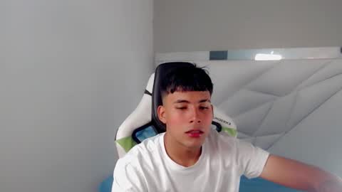 Snapshot of austin_col_ chatting on September 16, 9:16 pm AUSTIN online show from September 16, 9:16 pm