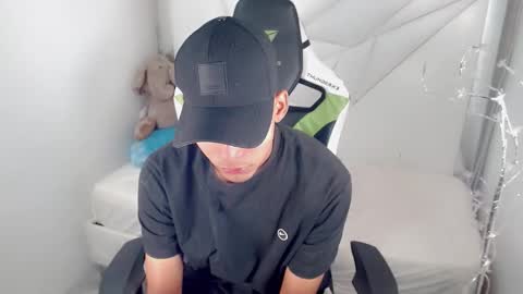 Snapshot of austin_col_ chatting on October 15, 1:00 pm AUSTIN online show from October 15, 1:00 pm