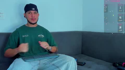 A online show from October 15, 9:48 pm