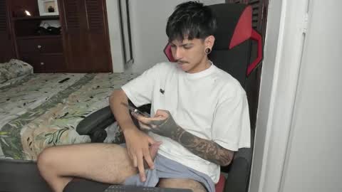 Austin online show from October 16, 8:43 pm