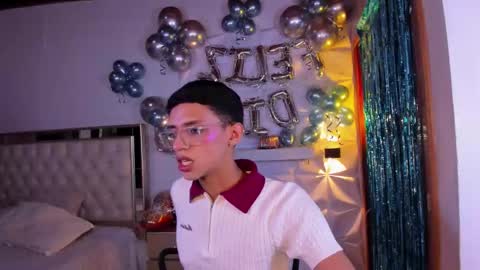 austin_rouse online show from January 15, 12:43 pm