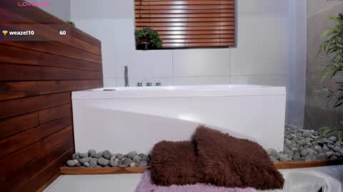 Austin  online show from October 5, 8:40 pm