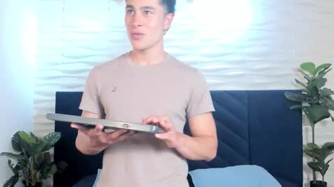 Austin  online show from February 15, 7:21 pm