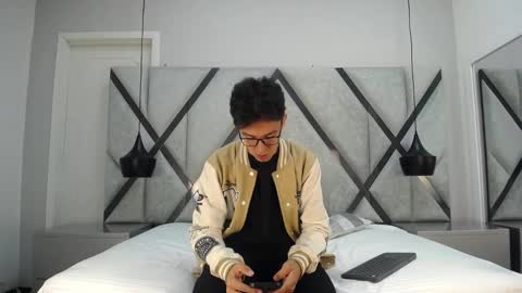 Snapshot of austinreeds chatting on October 15, 11:54 am austinreeds online show from October 15, 11:54 am