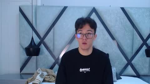 Snapshot of austinreeds chatting on October 16, 11:44 am austinreeds online show from October 16, 11:44 am