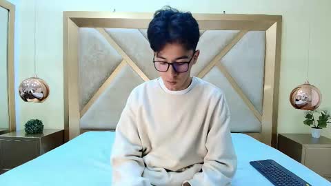 Snapshot of austinreeds chatting on November 3, 12:06 pm austinreeds online show from November 3, 12:06 pm