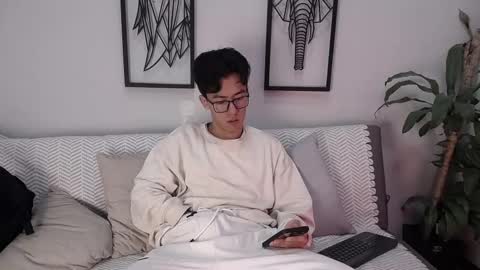 Snapshot of austinreeds chatting on November 20, 12:16 pm austinreeds online show from November 20, 12:16 pm