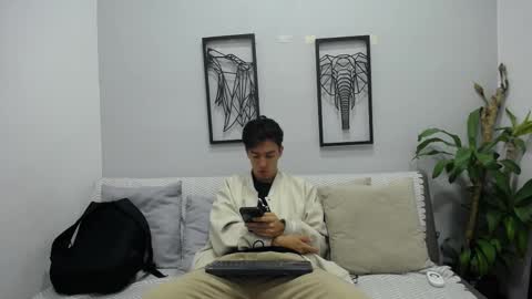 Snapshot of austinreeds chatting on November 24, 12:27 pm austinreeds online show from November 24, 12:27 pm