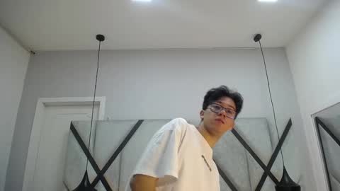 Snapshot of austinreeds chatting on November 26, 12:17 pm austinreeds online show from November 26, 12:17 pm