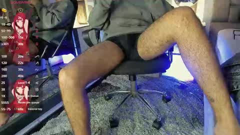 austinreeds online show from March 11, 12:22 pm