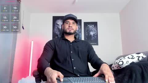 Snapshot of austintorres_ chatting on October 2, 2:18 am AustinTorres online show from October 2, 2:18 am