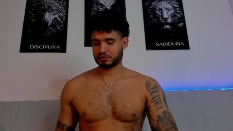 AustinTorres  online show from June 14, 1:25 am