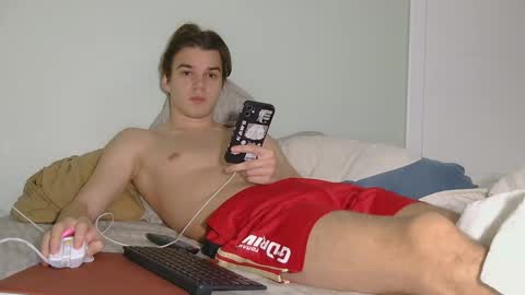 Auston 3 online show from December 23, 11:39 pm
