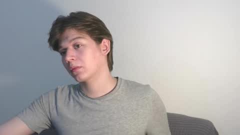 ausxuw online show from September 11, 8:20 pm