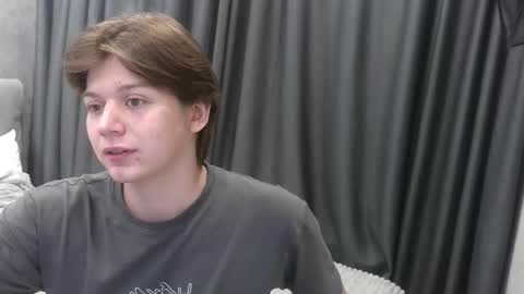 ausxuw online show from September 26, 2:04 am