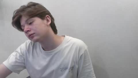 ausxuw online show from October 1, 5:02 am