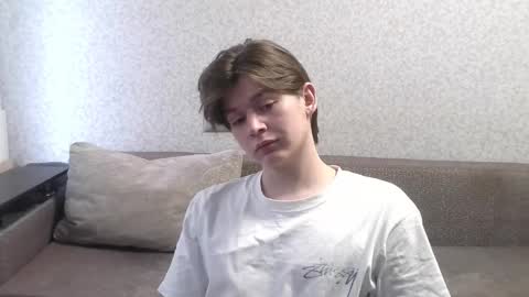 ausxuw online show from October 23, 10:36 am